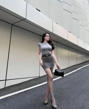 爆操成熟风大学舞蹈老师，水多活好听话