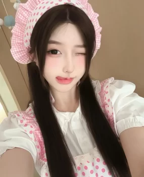 广州市番禺区高端极品楼凤小骚货刚下海00后