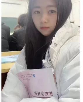 管城18岁超白嫩护士兼职