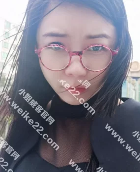 态度很好的大胸小姐姐