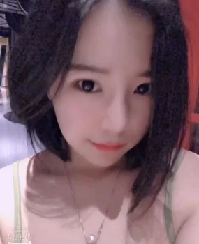 超高颜值兼职妹