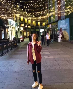 楼凤…..微丰腴型 叫玉儿悠悠