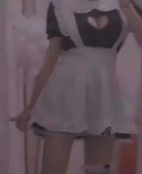 cos小姐姐，服装挺多