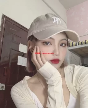 朋友介绍爽翻极品大四嫩妹