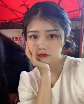 朋友介绍，新下水的学生妹，她还有个妹妹加钱可以双飞