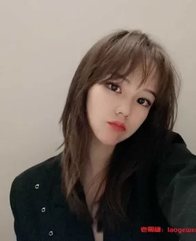 上海02年极品妹子新人首开，全城上门，白嫩粉逼，待客如男友