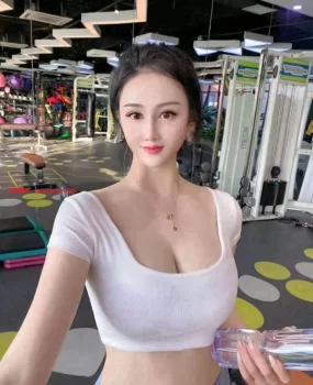 态度佳 波涛汹涌 手感一流 天然尤物极品 主动 风骚会玩