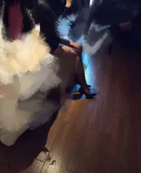 自己开的一个足疗店，什么都做